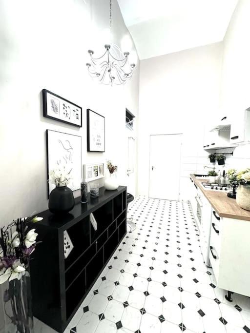 L3 City Centre Stylish Flat Ac Budapeste Exterior foto